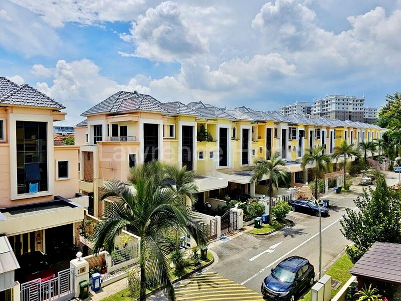 5 Bed Corner Terrace (Landed) for Rent in  Banyan Villas - Image 1